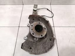 BMW BMW 7 Series F02 F01 Right Front Hub 31216775768 Wheel Bearing Housing Front Right — thumbnail 3