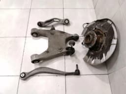 BMW BMW 7 Series F02 F01 Left Rear Hub 33326796497 Wheel Bearing Housing Rear Left — thumbnail 3