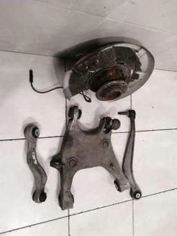 BMW BMW 7 Series F02 F01 Left Rear Hub 33326796497 Wheel Bearing Housing Rear Left — thumbnail 9