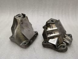 BMW BMW 7 Series F02 F01 N74 760i Engine Mount Set 6777601 Engine Holder Set — thumbnail 1
