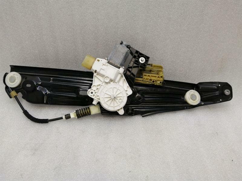 BMW BMW 7 Series F02 F01 Left Rear Door Winder 7182615 Window Regulator Rear Left