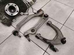 BMW BMW 7 Series F02 Left Front Hub SET 31216775767 Wheel Bearing Housing Front Left — thumbnail 4