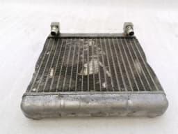 BMW BMW 760Li F02 F01 Engine Oil Cooler 7570103 Engine Oil Cooler N63 V8 N74 V12 — thumbnail 3