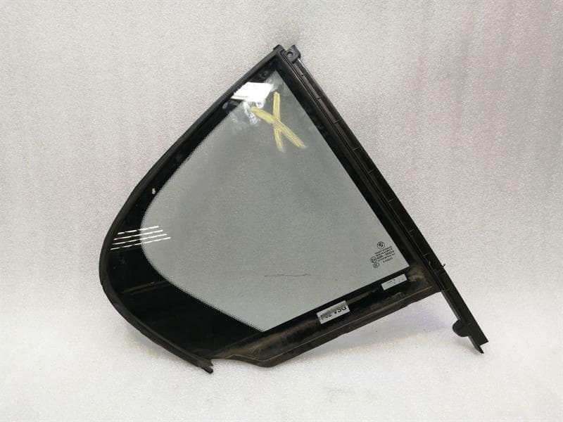 BMW BMW 7 series F02 right rear quarter glass 51357177854 door window rear R double