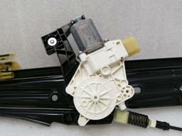 BMW BMW 7 Series F02 F01 Right Rear Door Winder 7182096 Window Regulator Rear Right — thumbnail 3