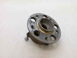 MERCEDES-BENZ Mercedes S-Class W222 Right Rear Hub A2223570300 Wheel Bearing Housing Rear Right — thumbnail 1