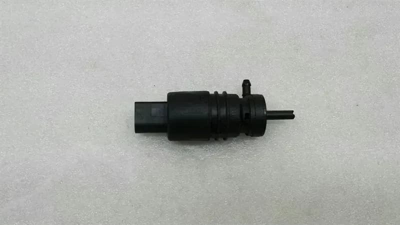 Mercedes CLS W219 washer fluid pump A2108690821 washer water pump