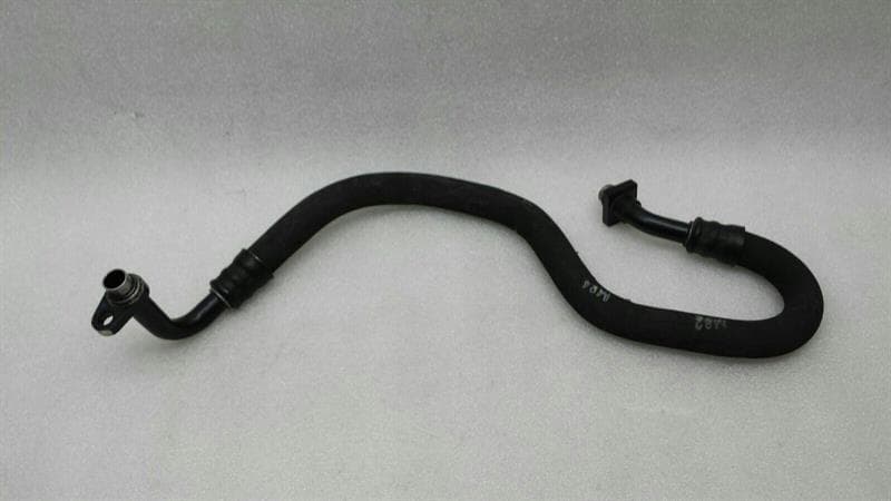 BMW BMW S85 V10 M5 M6 Engine Oil Cooling Pipe 2282911 Cooling Water Hose Hose