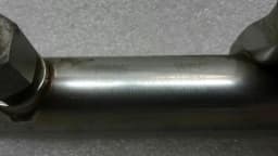 BMW BMW 5 SERIES F07 GT FUEL RAIL 7547599 FUEL INJECTION MOULDING PIPE DISTRIBUTOR N63 CYL 1-4 — thumbnail 4