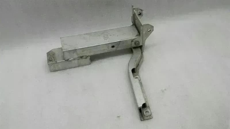 BMW BMW 7 Series F01 Deformation Element Left 51117903817 Left Radiator Pack Bracket