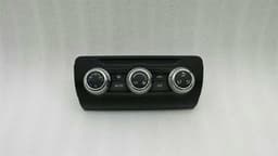 AUDI Audi A1 8X climate control panel climate 8X0820043C A/C car climate control breaking — thumbnail 1
