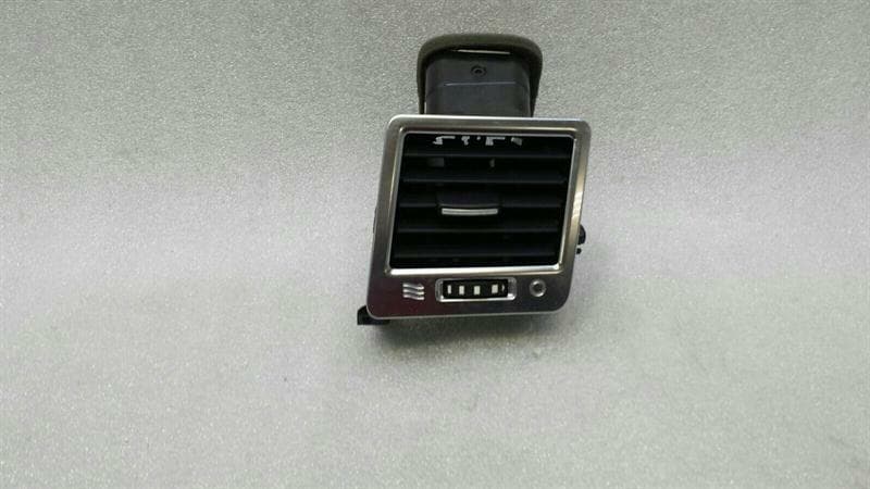 LAND ROVER LAND ROVER Range Rover Sport L320 RightFACELIFT Air Vent LR021369 RIGHT HANDLE