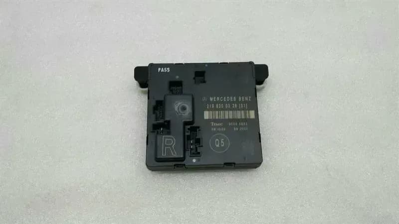 Mercedes CLS Class W219 Seat Comfort Module RRH A2198200326 Door Control Unit HR