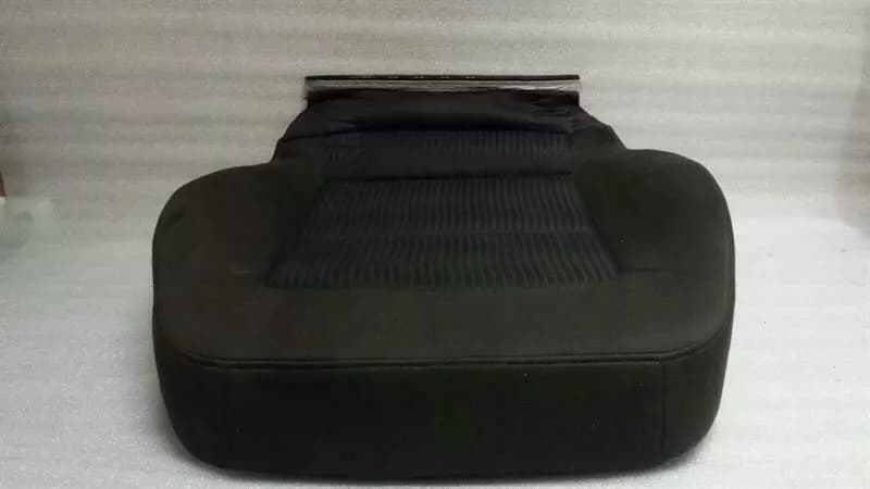 AUDI Audi A4 8K left seat 8K0881405 seat left