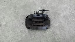 VW 2009 Volkswagen Touareg rear right caliper 7L6615424L brake caliper — thumbnail 3