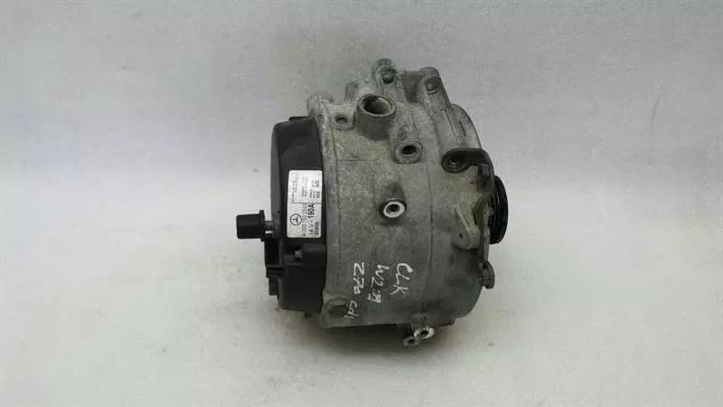 Mercedes CLK W209 Alternator A0001502550 Alternator 190A