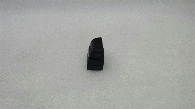 Audi Q7 4L RHD MONITOR OFF SWITCH 4L2927227B Right Handlebar