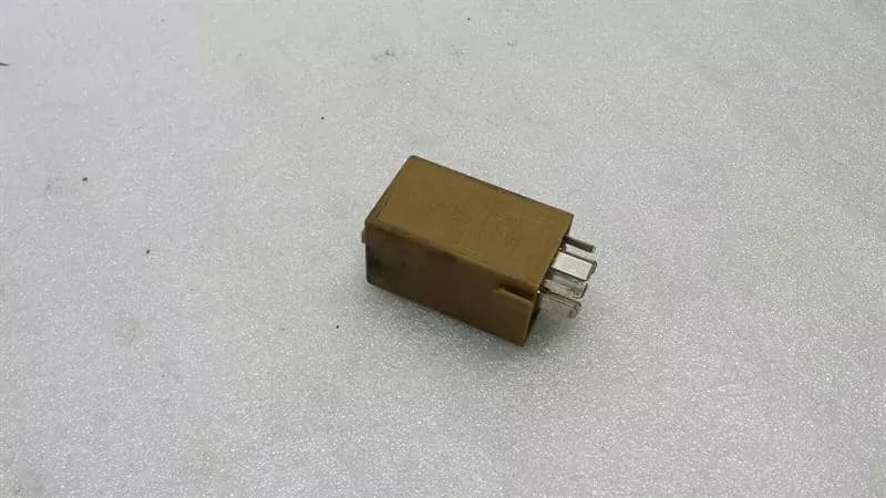 BMW BMW 6 Series E63 Window Wiper Motor Relay 8384505 Dual Relay Wiper Relay