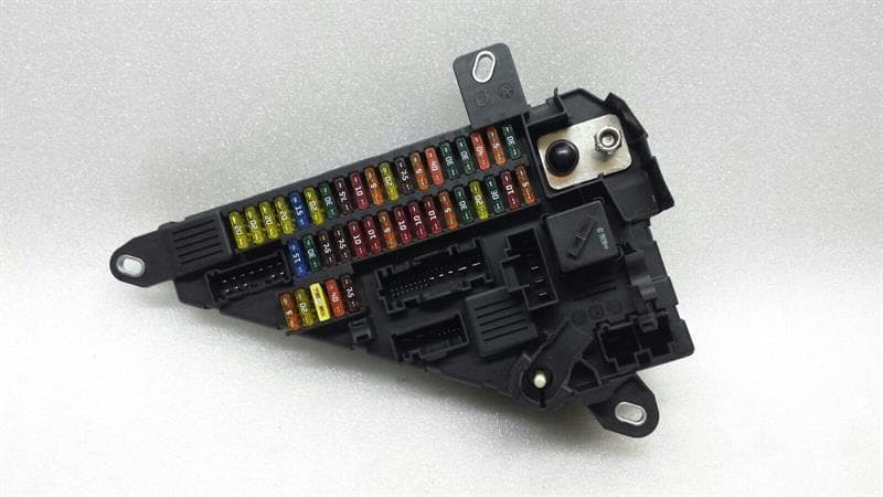 BMW BMW 6 Series 6906618 Fuse Box E63 E60 fuse box power distributor replacement part