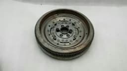AUDI Audi Q3 8U Clutch Disc Flywheel 03L105266DG Flywheel 2.0TDI Quattro — thumbnail 1