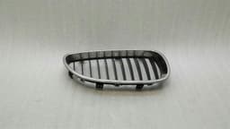 BMW BMW 5 Series E60 right front grille 7065702 radiator grille right — thumbnail 2