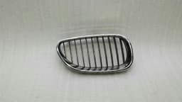 BMW BMW 5 Series E60 right front grille 7065702 radiator grille right — thumbnail 4