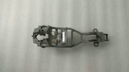 VW Volkswagen Touareg 7L FRH door handle carrier 7L0837886F door handle holder front — thumbnail 3
