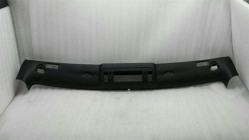 BMW BMW 6 Series E64 M6 Windshield Headliner 51448029947 Bezel Windshield Top