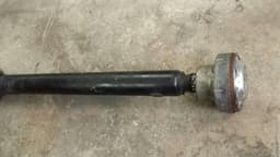 VW 2009 Volkswagen Touareg Propshaft 7L6521101G Propshaft — thumbnail 3