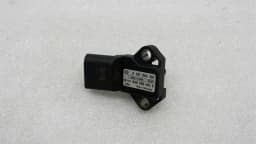 AUDI Audi A4 8K map sensor 038906051C sensor boost pressure sensor — thumbnail 1