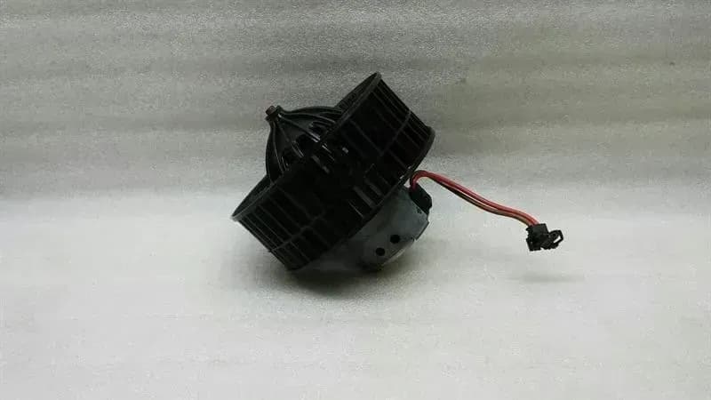 Mercedes CLS W219 RHD Heater Blower A2118301008 Right Handlebar
