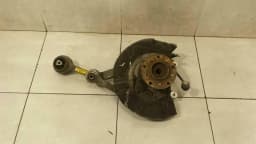 BMW BMW 5 Series E60 M5 E61 Left Front Hub 2283877 Wheel Bearing Housing Front Left — thumbnail 5