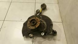 BMW BMW 5 Series E60 M5 E61 Left Front Hub 2283877 Wheel Bearing Housing Front Left — thumbnail 2