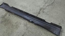 BMW BMW 1 Series E87 side sills left 51717147401 side skirt left — thumbnail 4