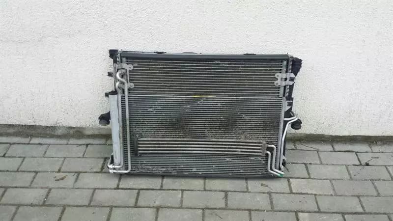 VW Volkswagen Touareg Radiator Pack 7L0121203G Radiator Pack 5.0 V10 TDI