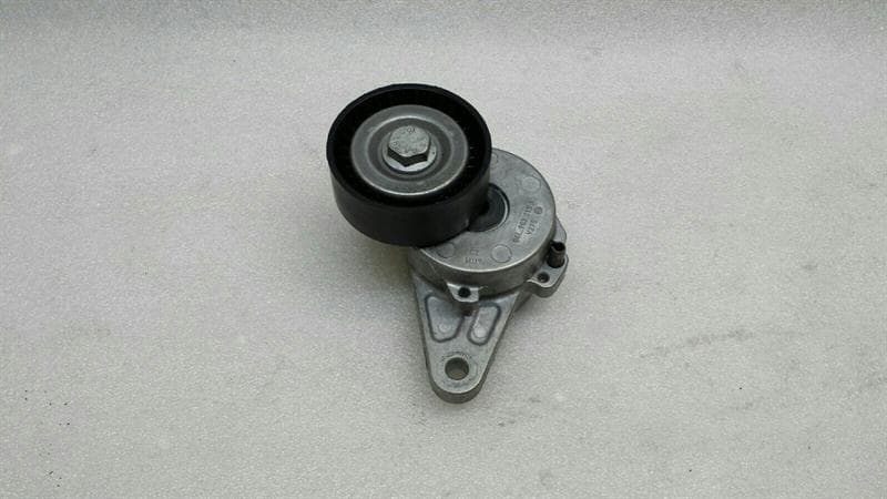 VW Volkswagen Golf Belt Tensioner 04L903315A Tensioner Pulley CLH 1.6 TDI