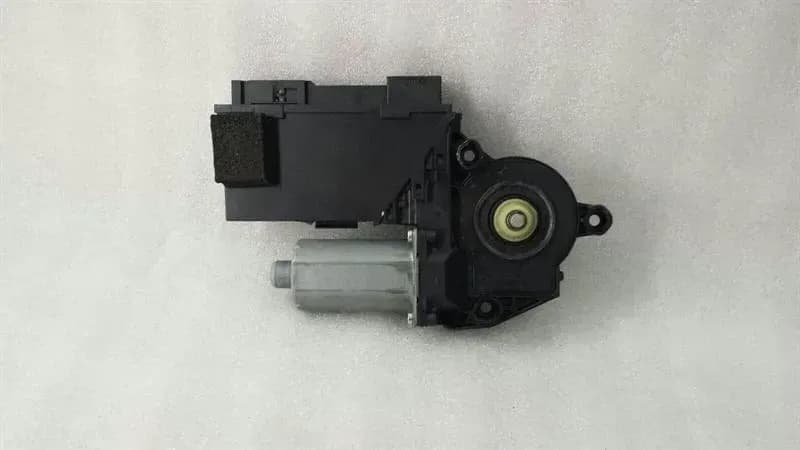 VW Volkswagen Touareg 7L FRH door window motor 7L0959701S window regulator motor front
