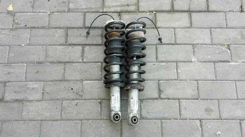 BMW BMW 6 Series E63 M6 shock absorber rear left right 33522283067 rear shock absorbers