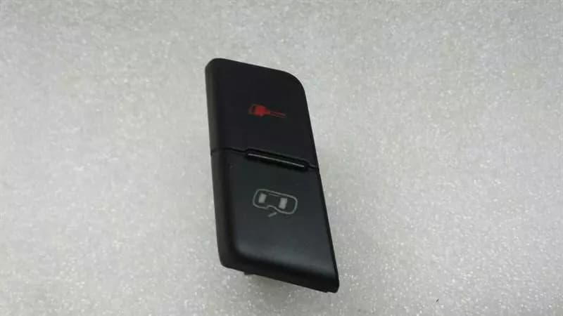 AUDI Audi RS4 8H B7 RHD lock door switch 8E29621085PR right handlebar