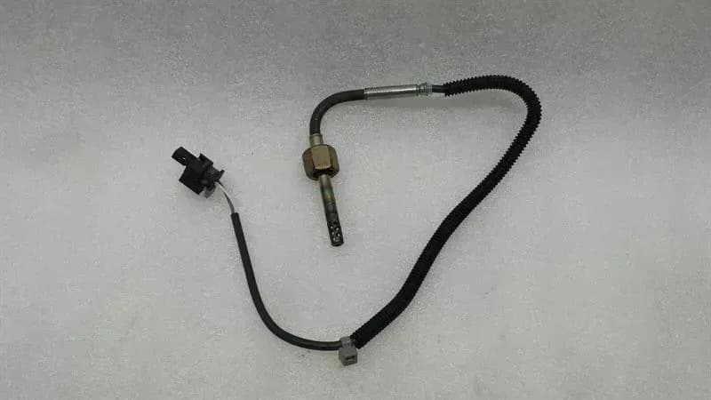 Mercedes E-Class W212 Temperature Sensor A0081532728 Exhaust Gas Temperature Sensor OM651