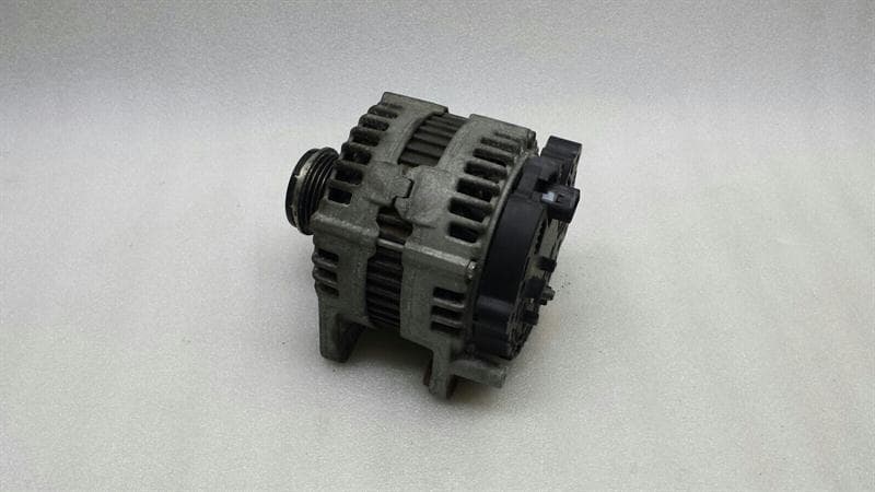 AUDI Audi Q7 4L Alternator 059903018K Alternator 3.0 TDI 180A