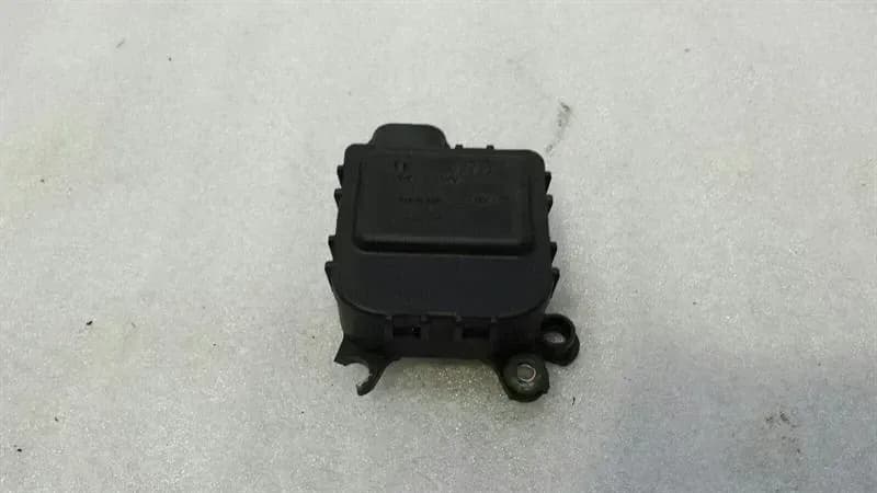 PORSCHE Porsche 911 Carrera Vent Flap Engine 8D2820511C Servo Motor