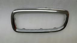 BMW BMW 7 series E65 front grille left 51137032105 radiator grille left — thumbnail 2