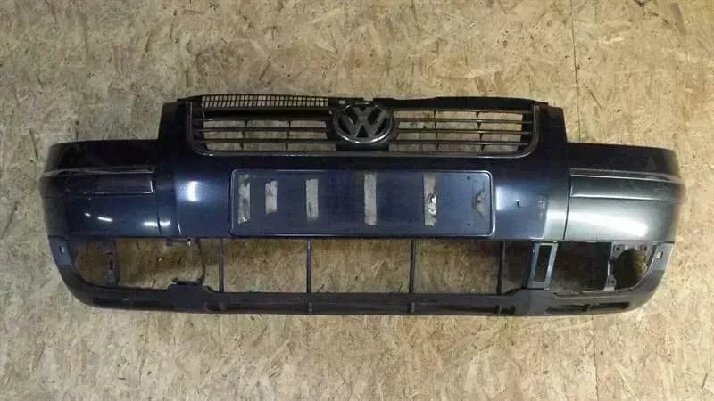 VW Volkswagen Passat 3B front bumper 3B0807217K front bumper