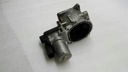 VW Volkswagen Touareg 7L EGR Cooler 07Z131502A EGR Exhaust Gas Recirculation 5.0 V10 BLE TDI — thumbnail 9