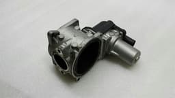VW Volkswagen Touareg 7L EGR Cooler 07Z131502A EGR Exhaust Gas Recirculation 5.0 V10 BLE TDI — thumbnail 5