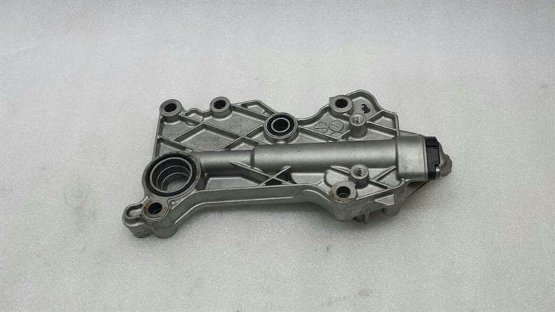 MERCEDES-BENZ Mercedes E W212 oil filter housing bracket A6511800610 oil cooler holder OM651