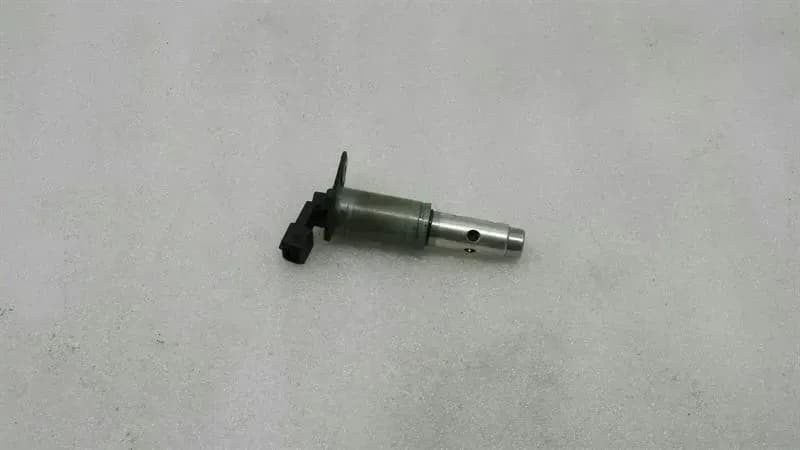 BMW BMW 5 Series E60 Solenoid Valve 7516293 Vanos Solenoid Valve 535i