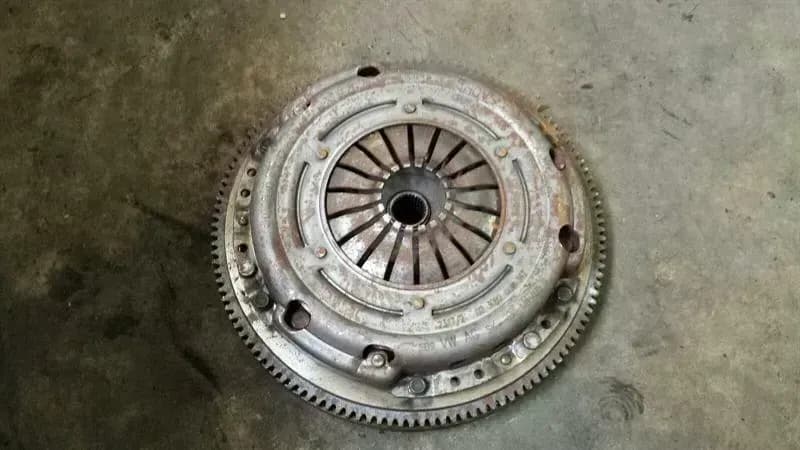 VW VOLKSWAGEN POLO flywheel + clutch basketball R030105271D clutch set flywheel