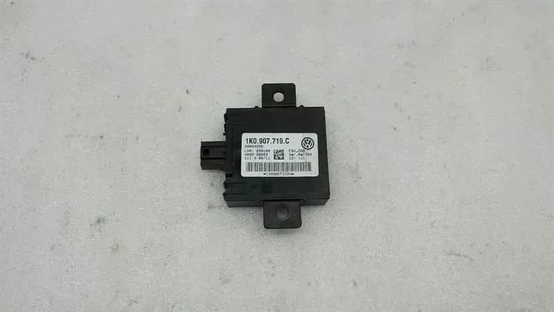 Audi A3 8P anti thief module 1K0907719C control unit anti-theft protection